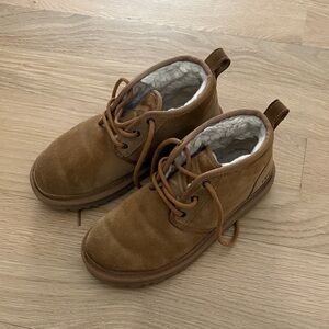 UGG Men's Tan Chukka Boots